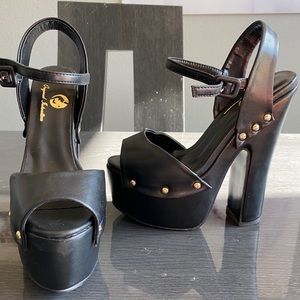 6” Platform Leather Sandals